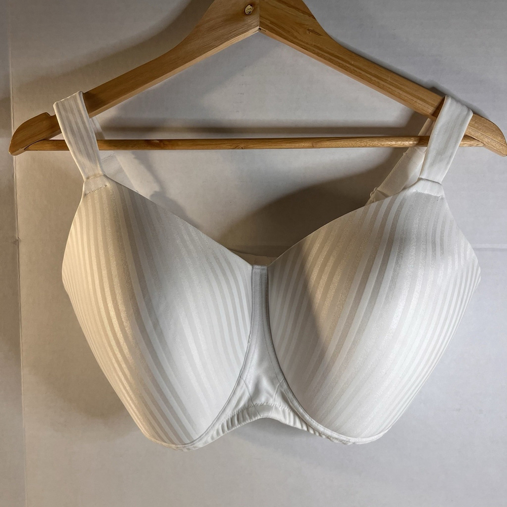 Playtex Women's Secrets Smoothing Support White Wireless Bra Style 4707 36DDD